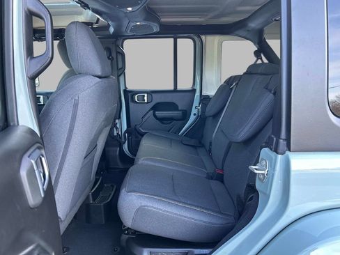 Used 2024 Jeep Wrangler Unlimited w/ Convenience Group image 13