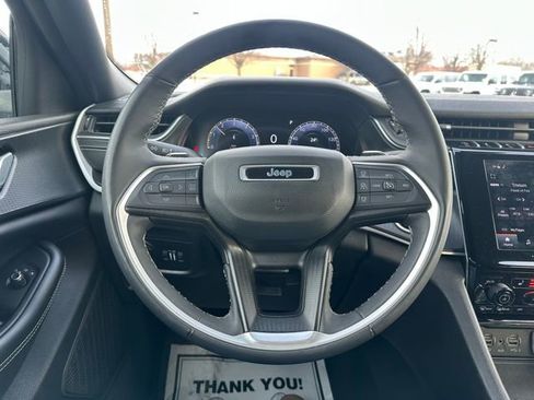 Used 2024 Jeep Grand Cherokee L Laredo image 31