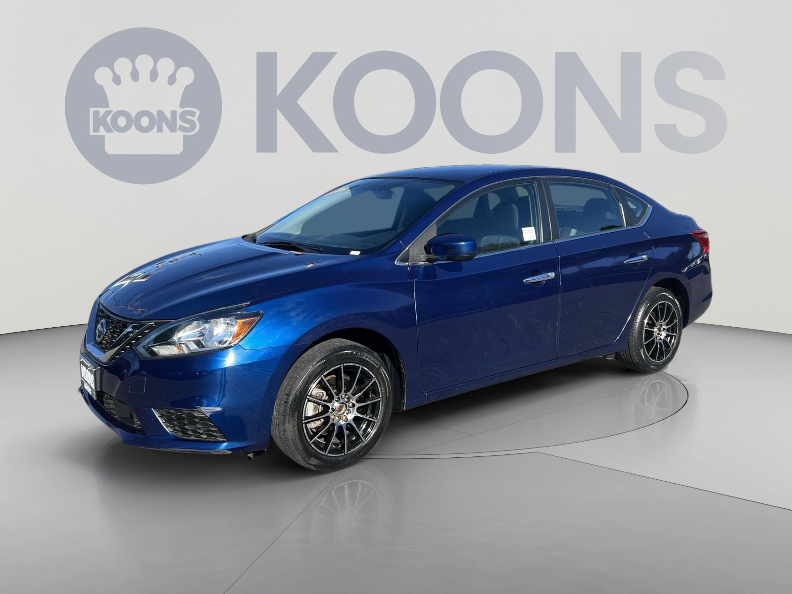 Used 2018 Nissan Sentra SV FWD image 1