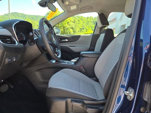 Used 2022 Chevrolet Equinox LS w/ Driver Confidence II Package AWD/4WD image 14