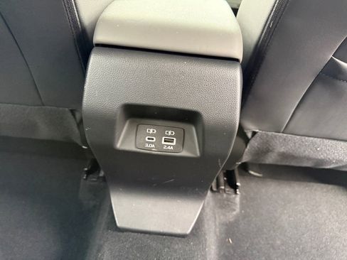 Used 2024 Subaru Crosstrek 2.0i Premium image 22