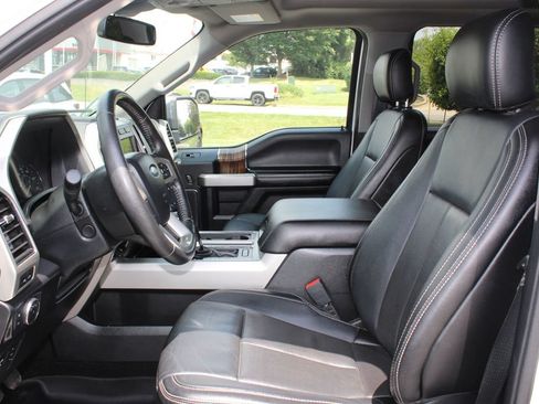 Used 2020 Ford F150 Lariat w/ Equipment Group 502A Luxury AWD/4WD image 11