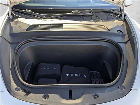 Used 2021 Tesla Model Y Long Range image 21