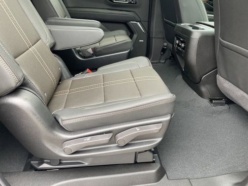 New 2026 Chevrolet Suburban High Country AWD/4WD image 35
