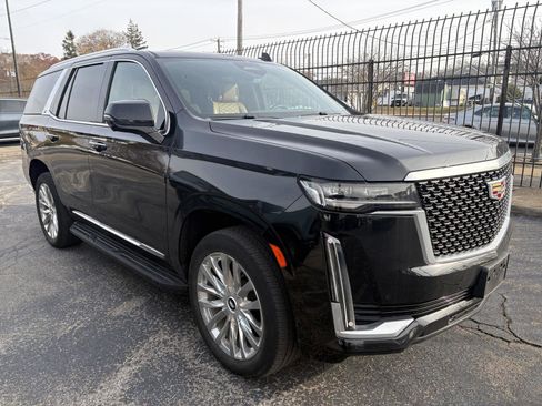 Certified 2023 Cadillac Escalade Premium Luxury image 2