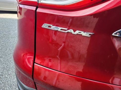 Used 2013 Ford Escape SEL AWD/4WD image 23