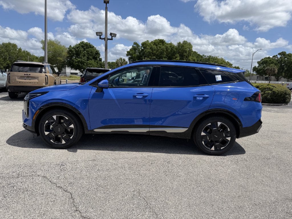 New 2026 Kia Sportage SX FWD image 6
