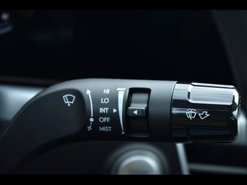 Certified 2025 Hyundai Sonata SE image 25