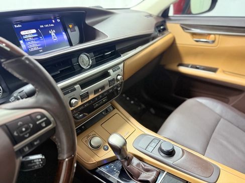 Used 2018 Lexus ES 350 ES 350 Sedan 4D image 22