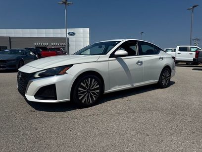Used 2023 Nissan Altima 2.5 SV