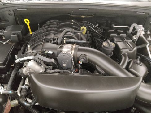 Used 2019 Jeep Grand Cherokee Laredo image 30