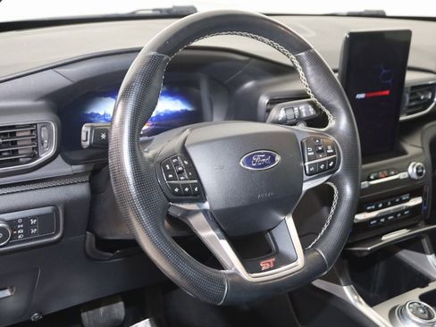 Used 2020 Ford Explorer ST w/ Premium Technology Package image 6