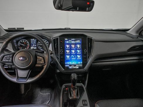 Certified 2025 Subaru Crosstrek 2.5i Limited w/ Crosstrek Mirror Package image 11