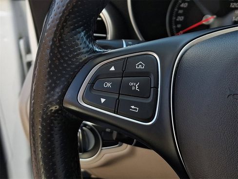 Used 2018 Mercedes-Benz C 300 4MATIC Sedan image 22