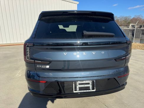New 2025 Volvo EX90 Ultra image 14