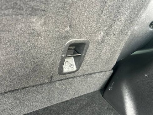Used 2018 Honda CR-V LX image 35