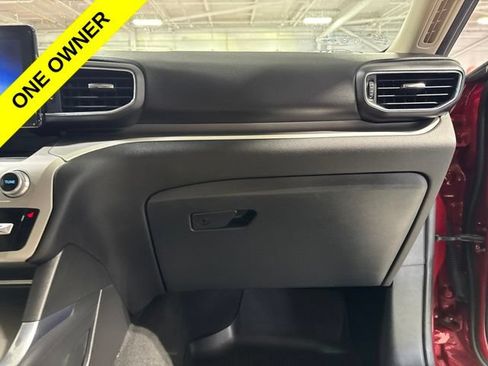 Used 2022 Ford Explorer XLT w/ Equipment Group 202A AWD/4WD image 45