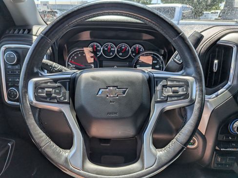 Used 2021 Chevrolet Silverado 1500 LT Trail Boss w/ Convenience Package II AWD/4WD image 18