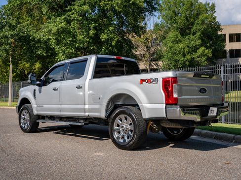 Used 2018 Ford F250 Lariat w/ Chrome Package AWD/4WD image 7
