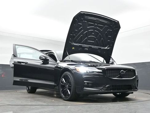 Used 2023 Volvo S60 B5 Plus w/ Climate Package AWD/4WD image 52