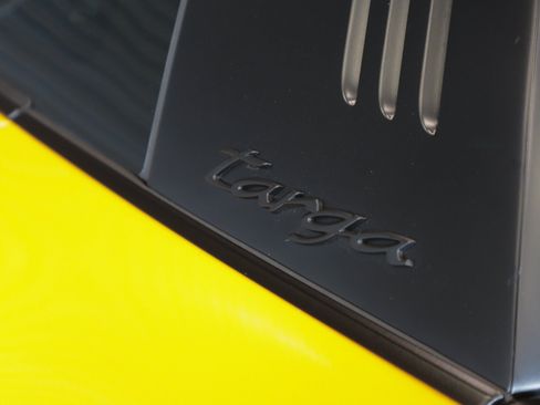 Certified 2025 Porsche 911 Targa 4 GTS AWD/4WD image 34