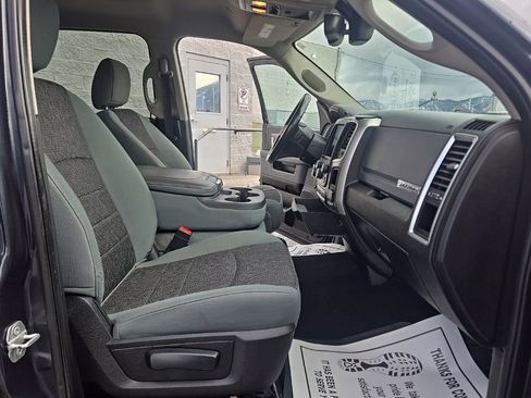 Used 2019 RAM 1500 Big Horn image 40