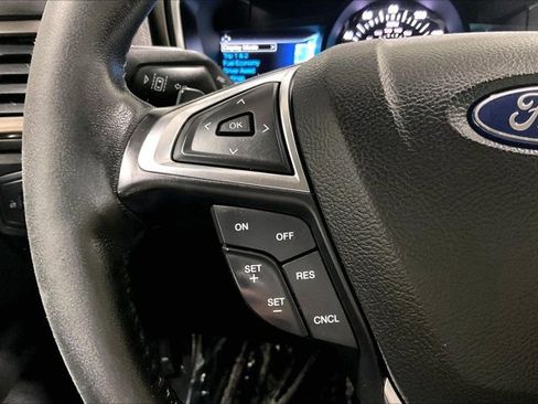 Used 2019 Ford Fusion SEL image 18