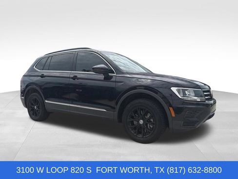 Used 2021 Volkswagen Tiguan SE w/ Panoramic Sunroof Package FWD image 1