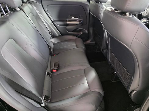 Certified 2025 Mercedes-Benz GLA 250 image 24