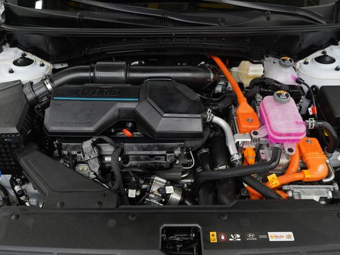 Certified 2025 Hyundai Tucson SEL AWD/4WD image 33