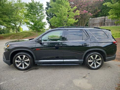 Certified 2024 Honda Pilot Elite image 4
