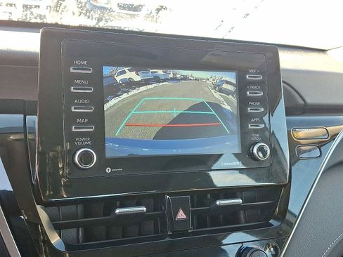 Used 2024 Toyota Camry SE image 20