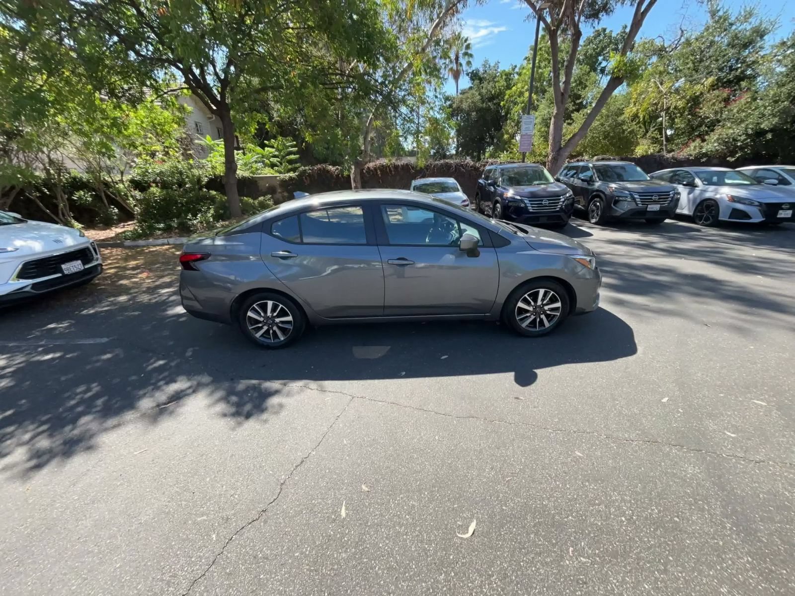 Used 2025 Nissan Versa SV FWD image 15