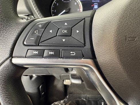 Used 2024 Nissan Sentra SV FWD image 24