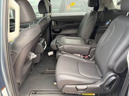 Used 2026 Kia Carnival SX Prestige FWD image 7