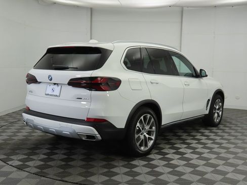 Used 2026 BMW X5 xDrive50e w/ Executive Package image 6