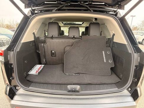 New 2026 Nissan Pathfinder Platinum w/ Cargo Package image 18