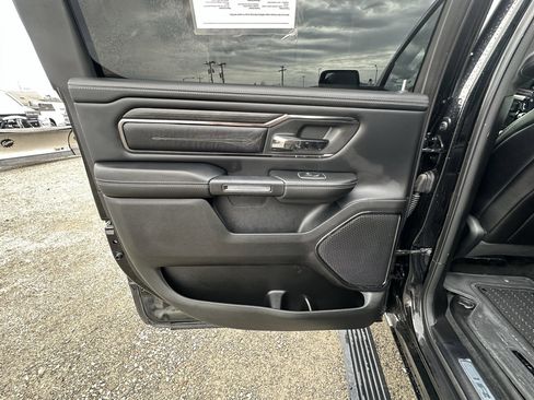 Used 2022 RAM 1500 Limited w/ Body-Colour Bumper Group image 13