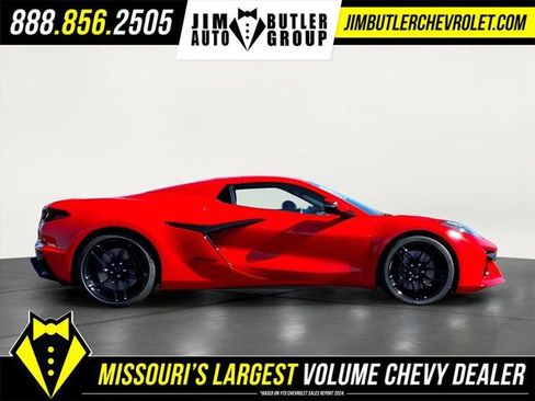 New 2025 Chevrolet Corvette Z06 w/ Stealth Interior Trim Package RWD image 5