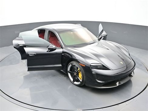 Certified 2020 Porsche Taycan Turbo S w/ Premium Package image 32