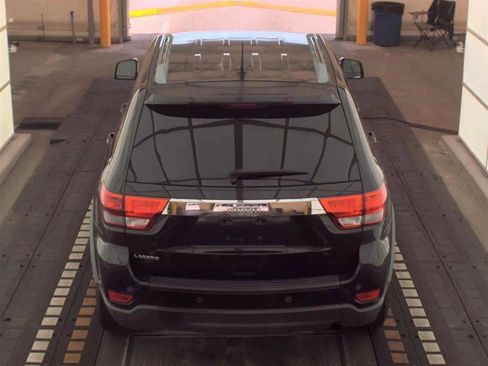 Used 2012 Jeep Grand Cherokee Laredo w/ Laredo E Group image 6