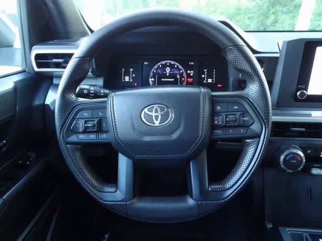 Used 2025 Toyota Tacoma SR5 AWD/4WD image 10