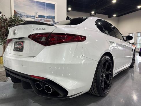 Used 2017 Alfa Romeo Giulia Quadrifoglio image 49