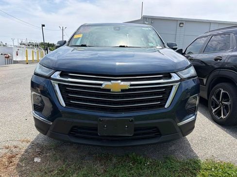 Used 2023 Chevrolet Traverse LT w/ LPO, Floor Liner Package AWD/4WD image 2