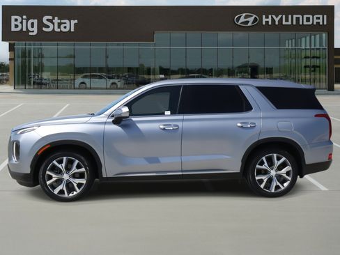 Used 2020 Hyundai Palisade SEL FWD image 2