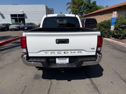 Used 2021 Toyota Tacoma SR5 RWD image 12