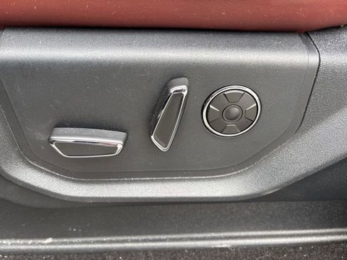 Used 2020 Ford F150 Platinum w/ Equipment Group 701A Luxury image 45