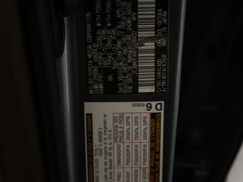 Used 2015 Lexus GX 460 w/ Premium Package AWD/4WD image 25
