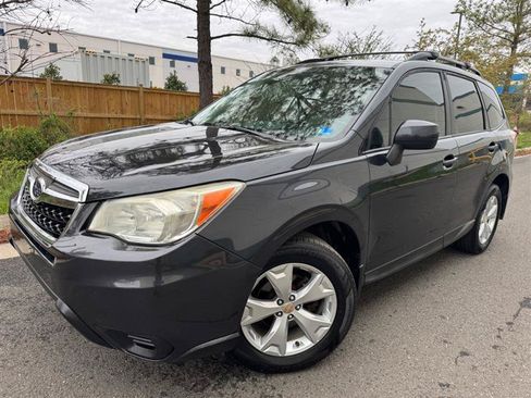 Used 2014 Subaru Forester 2.5i Premium AWD/4WD image 2