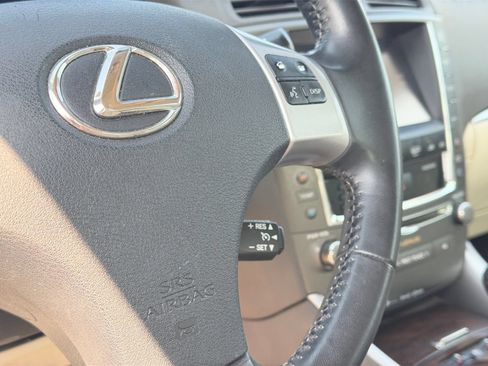 Used 2013 Lexus IS 250 AWD w/ Premium Pkg image 27